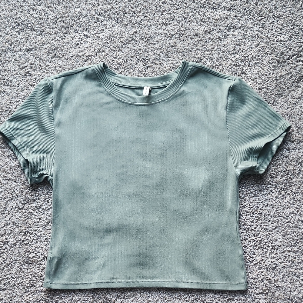 7 Diamonds Sage Green Core Ribbed Crop Tee